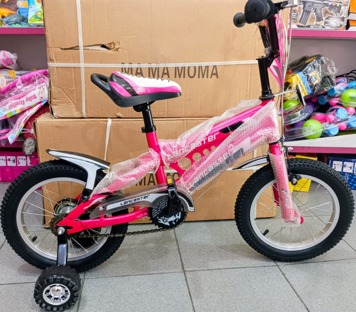 Fashionable bike with support wheels