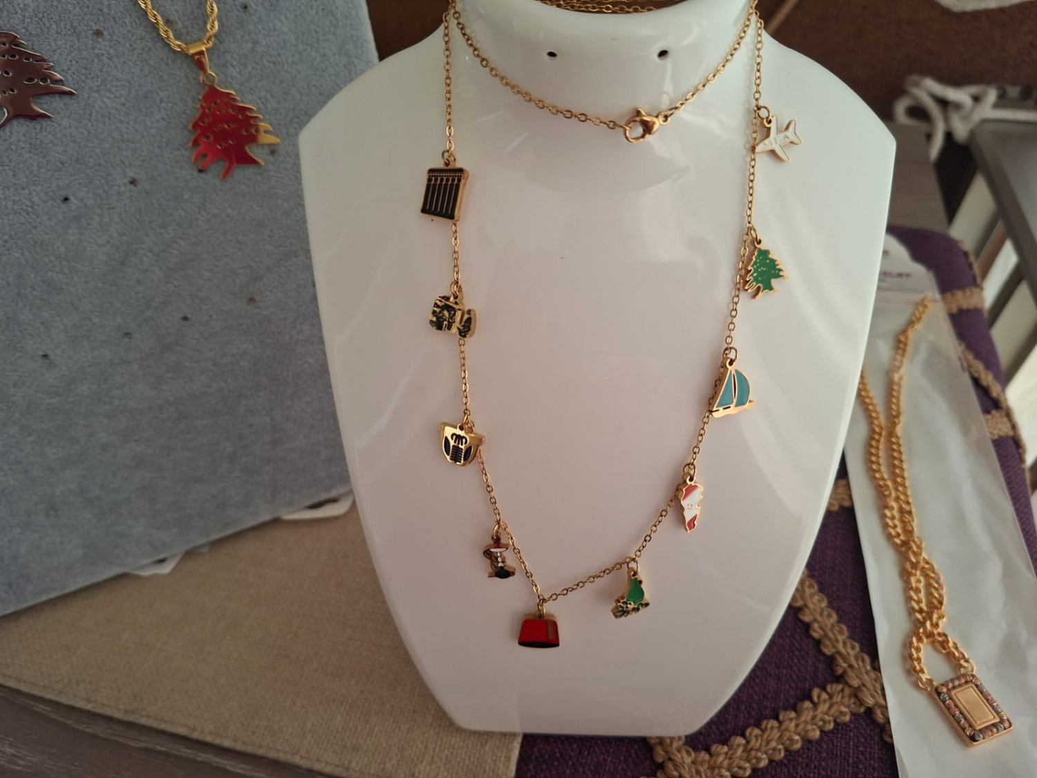 Lebanon Stainless steel necklaces