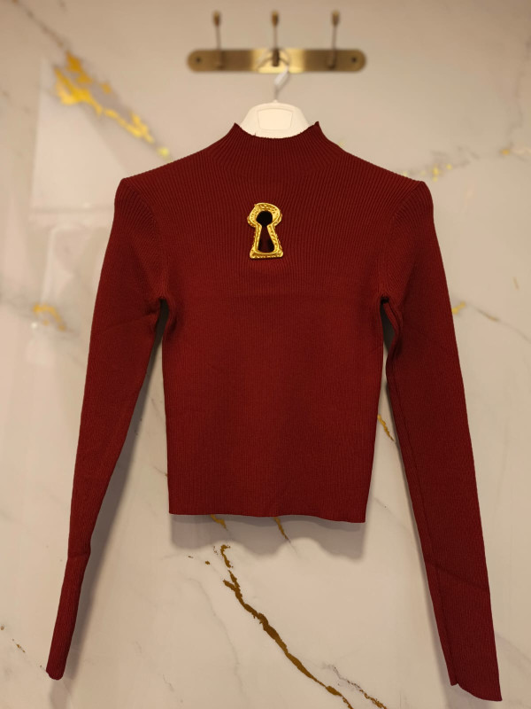 Turtleneck blouse free size