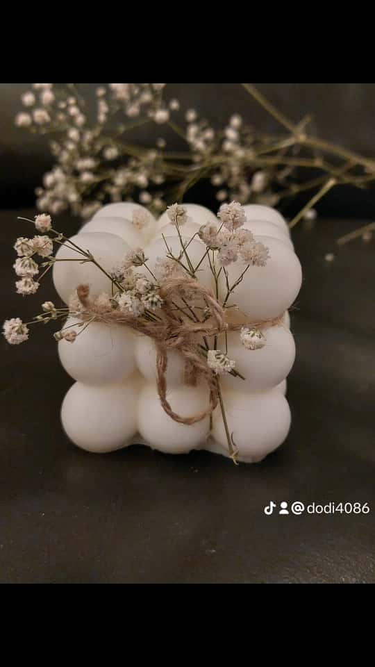 Bubble candle